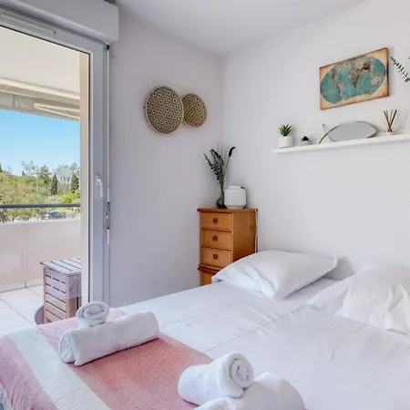 T2 In Lavandou - With Swimming Pool * Le Lavandou
