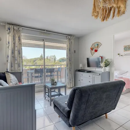 T2 In Lavandou - With Swimming Pool Apartment Le Lavandou