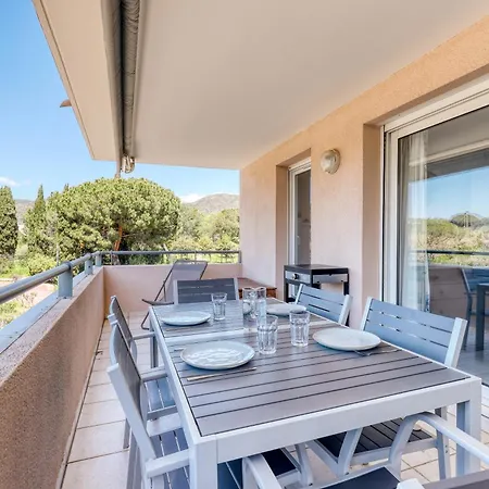 T2 In Lavandou - With Swimming Pool